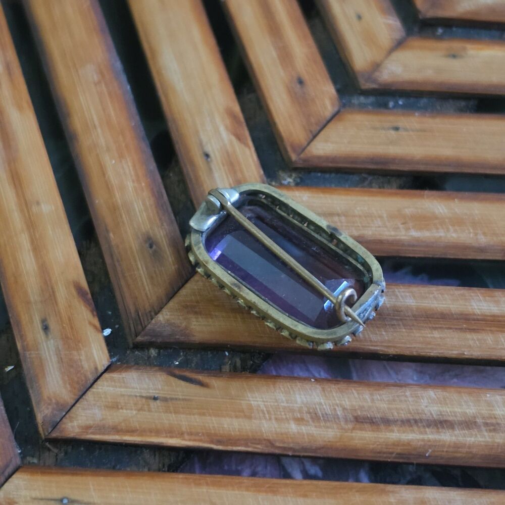 Vtg 1950s Large Amethyst Art Glass & Rhinestone Statement Brooch Pin Emerald Cut - Picture 8 of 8